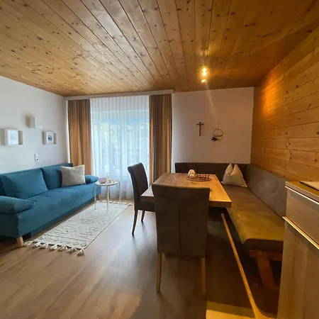 Klausner Apartment *